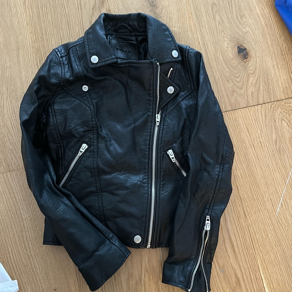 Blank NYC girls faux leather moto jacket size medium